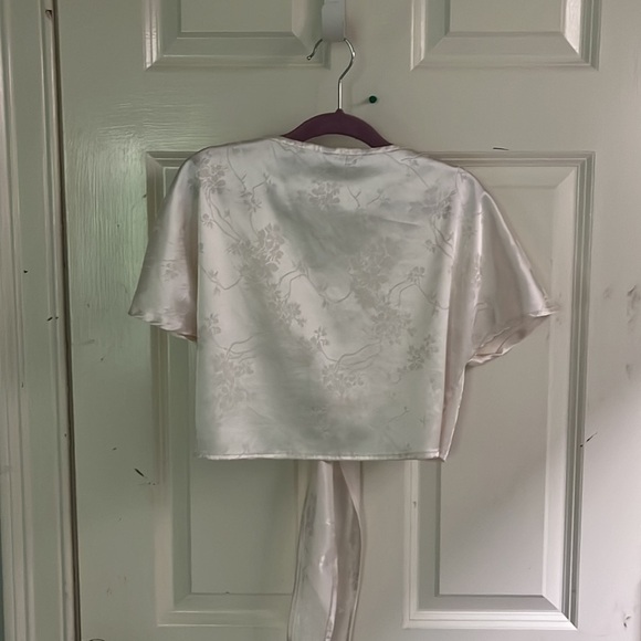 Silk Floral Print Tie Top - Picture 3 of 3